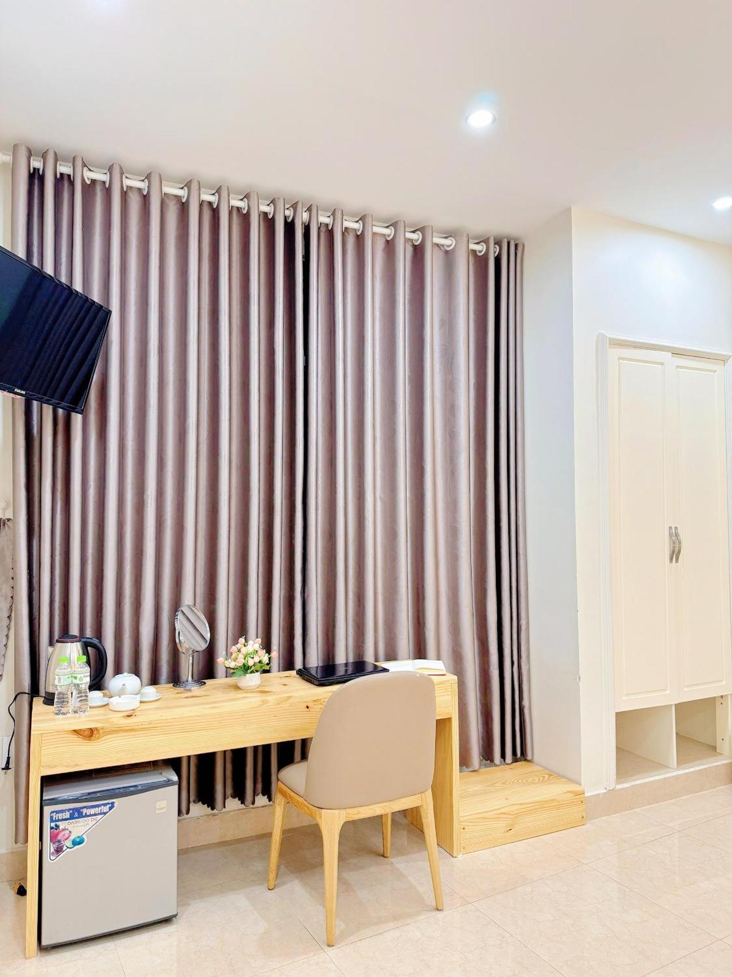 Elisa Hotel Pleiku Exterior photo